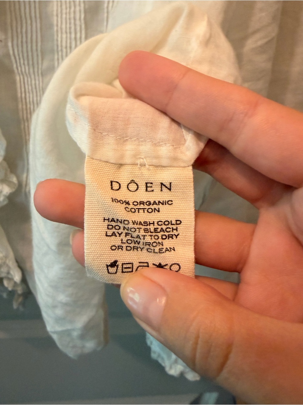 Doen Cream Ruffle V-Neck Pintuck Blouse - Picture 3 of 3